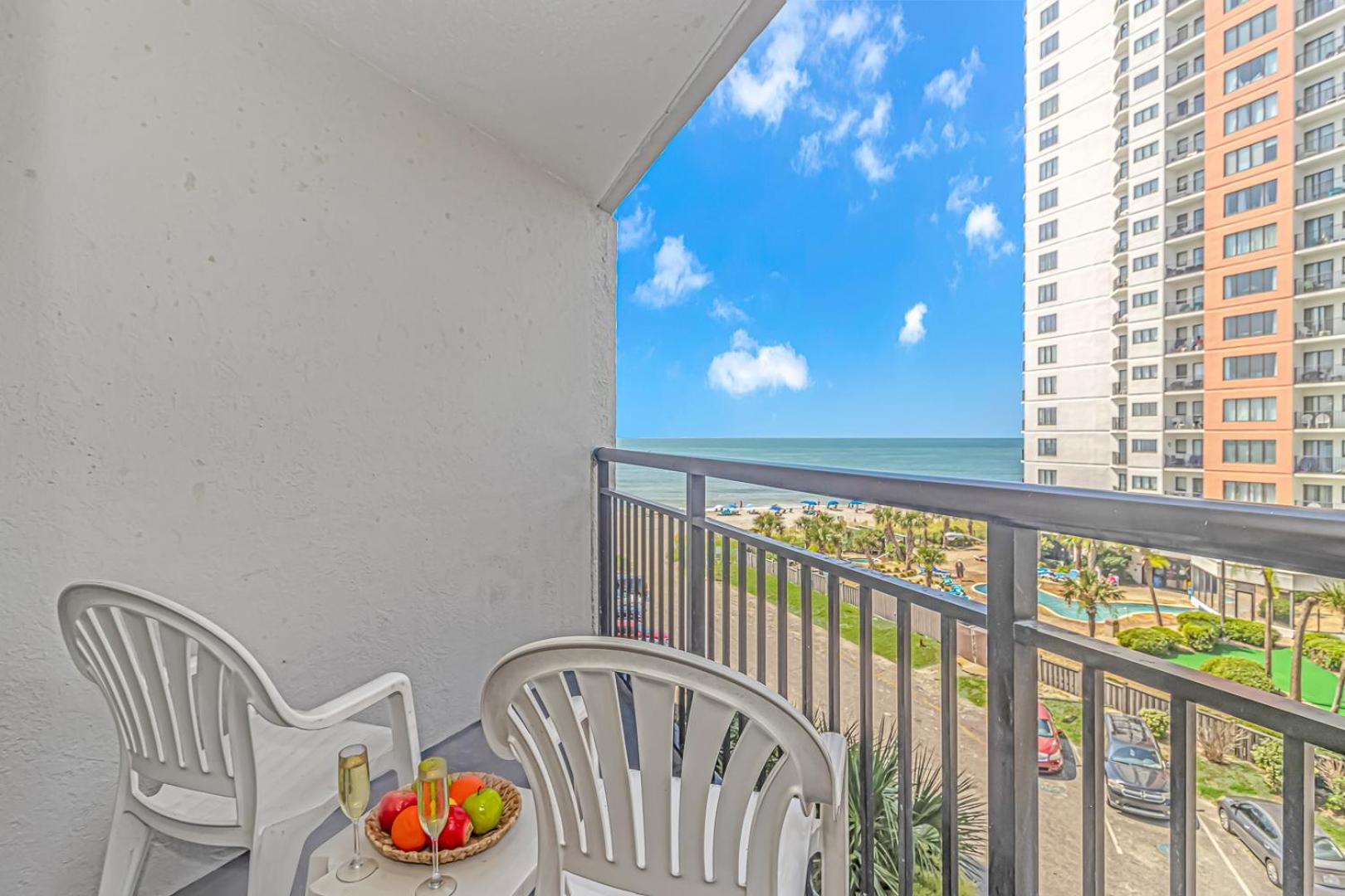 Oceanview 1 Bedroom Suite Landmark Resort 548 Perfect For A Couple Or Party Of 4 Myrtle Beach Dış mekan fotoğraf